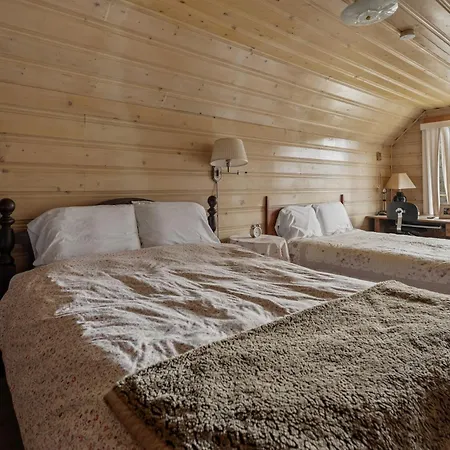 Boulder Hollow - Features An Older Style To Experience A Rustic Cabin! Lakeview!-2